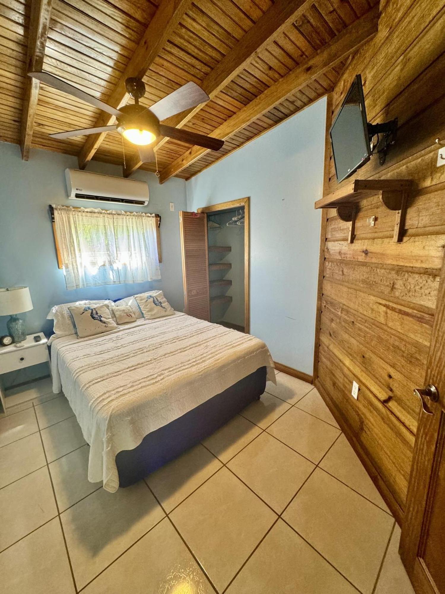 Blue Bahia Resort 桑迪湾 外观 照片